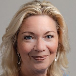 Meet your Posher, Debbie